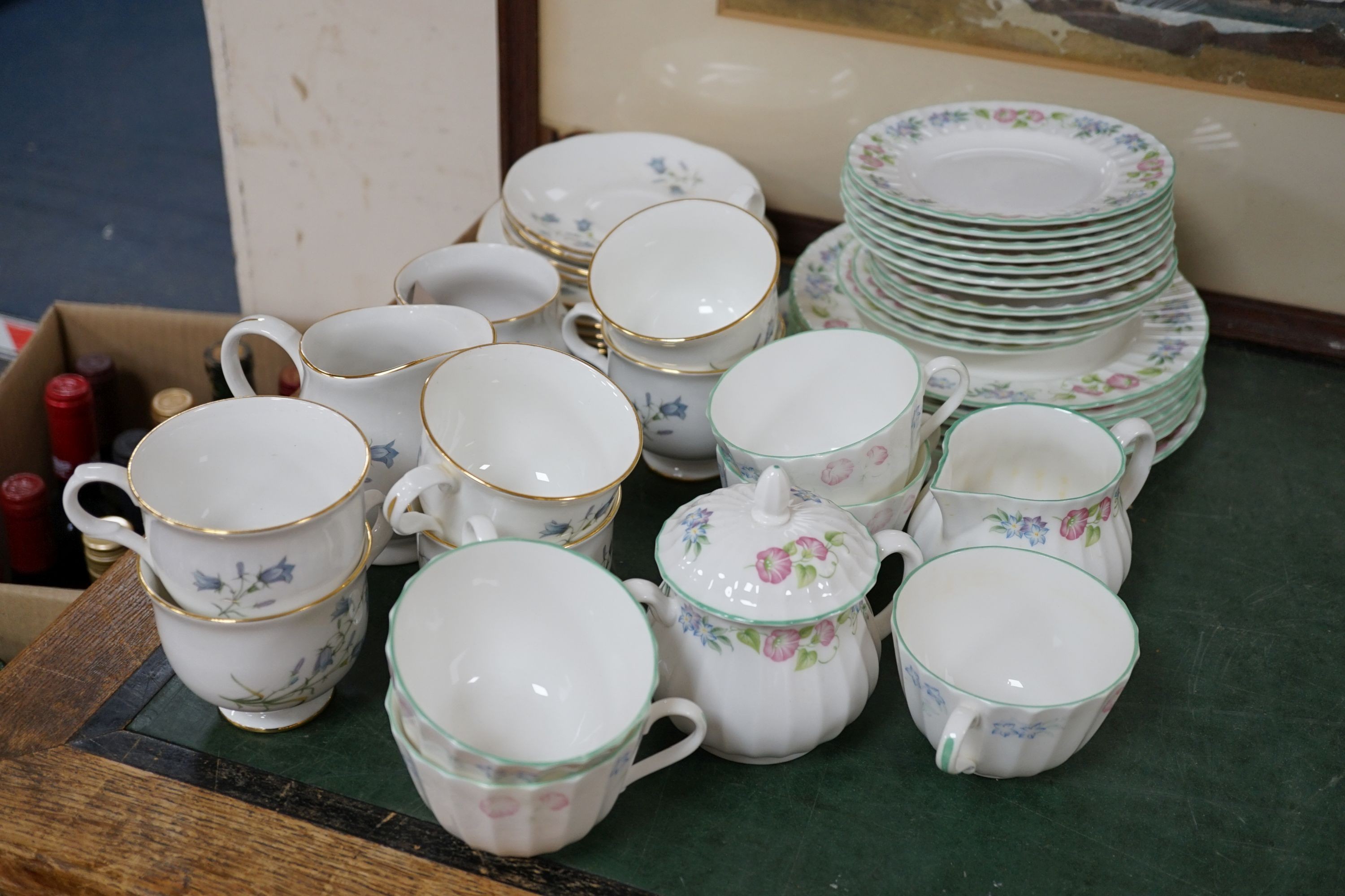 A Sadler 'Wellington' pattern China tea set and a Royal Worcester 